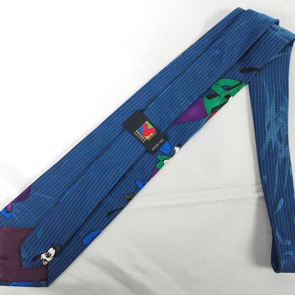 Disney Mickey Unlimited Goofy Tying Tie Graphic 57" x 4" Polyester - Picture 4 of 8